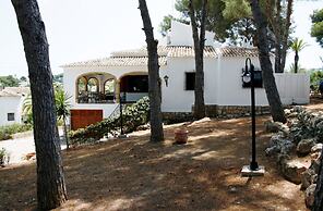 Amazing Villa With Views, Fantastic Bbq Dining Large Pool Area