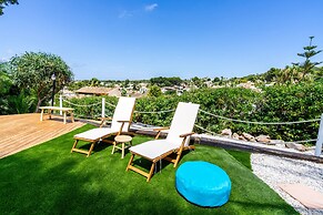 Amazing Villa With Views, Fantastic Bbq Dining Large Pool Area