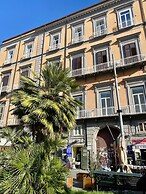 Cache-nez, Piazza Dante Napoli