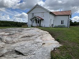 Rustic Luxury Lakeside House - Transformed Chapel