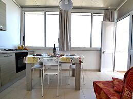 Three-room Apartment With air Conditioning on the First Floor - Torre 