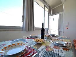 Three-room Apartment With air Conditioning on the First Floor - Torre 