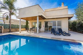 Villa With Pool in Alcudia