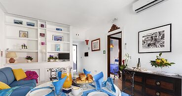 Relaxing Positano