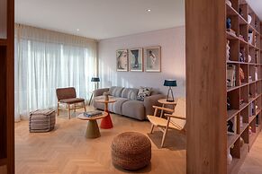 Staybridge Suites Dubai Financial Centre by IHG