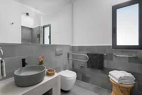 Seawater Villa