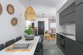 Seawater Villa
