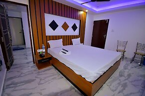 Om Guest House