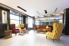 Platinum Hotel