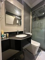 Platinum Hotel