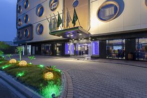 Platinum Hotel