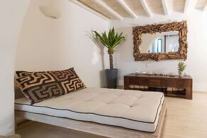 Karkos Beachfront Villa  Private pool