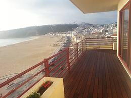 2 Bed Flat - Sleeps 4 - Parking - Wifi