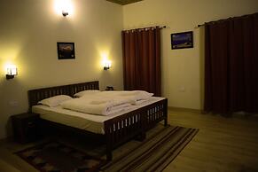 Majkhali Woods, Ranikhet, By Himalayan Eco Lodges