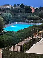 Apartment - Sleeps 2 & Swimming Pool