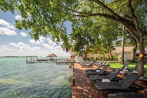 Casa Aakal Lagoon Front