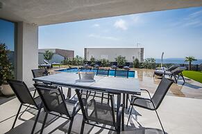 Luxury Villas Royal II with Private Pool