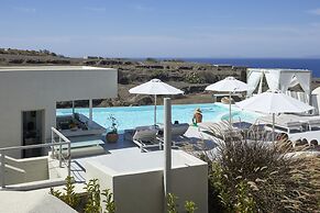 Adorno Oia