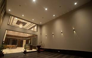 Hotel Rajhans Abhinandan