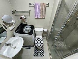 High-Tech Studio at Grass Residences -2 persons only, Quezon City