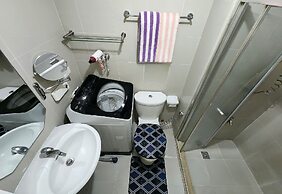 High-Tech Studio at Grass Residences -2 persons only, Quezon City