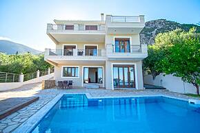 Artemis Oasis Villa
