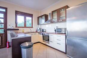 Artemis Oasis Villa