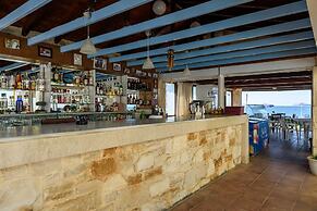 Kostakis Beach Hotel