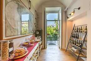THE BELLINI HOUSE