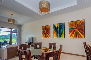 Pristine Bay 1003 3 Bedroom Home by RedAwning