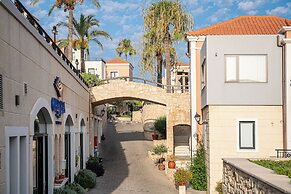 Caldera Village