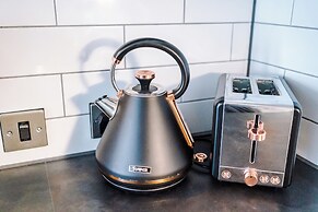 Hilltop Serviced Apartments - Ancoats