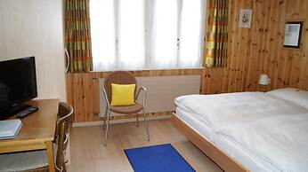 Hotel Alpina