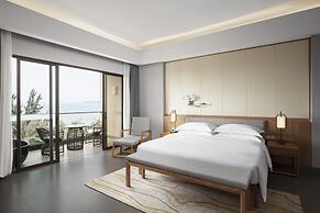 Sheraton Maoming Romantic Beach Resort