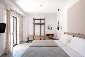 Margo Beach Hotel