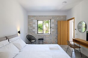 Margo Beach Hotel