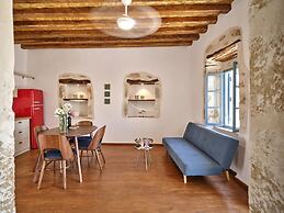 Kambos House