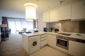 Spacious Studio Partial Burjview at The Address Dubai Mall
