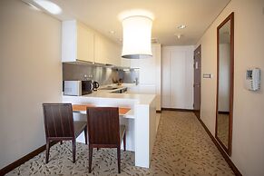 Spacious Studio Partial Burjview at The Address Dubai Mall
