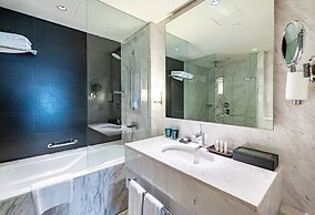Spacious Studio Partial Burjview at The Address Dubai Mall