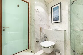 Spacious Studio Partial Burjview at The Address Dubai Mall
