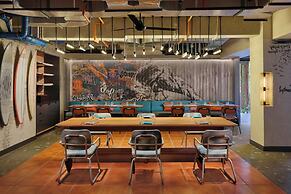 Aloft by Marriott Bali Kuta at Beachwalk