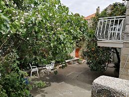 Beach Front Villa a Stone Throw Away From the sea