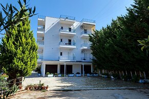 Stunning 2-bed Apartment in Sarandë