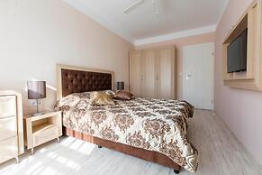 Harmony Suites Saint Vlas