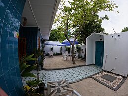 Adroit Beach Inn