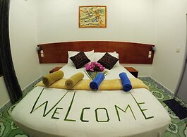 Adroit Beach Inn