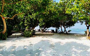Adroit Beach Inn