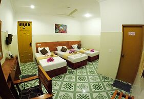 Adroit Beach Inn