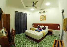 Adroit Beach Inn